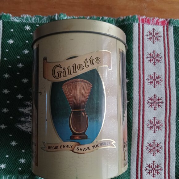 BUY ONE, GET ONE FREE TIN-Vintage Cheinco Gillette Company baby safety razor tin - Picture 3 of 4